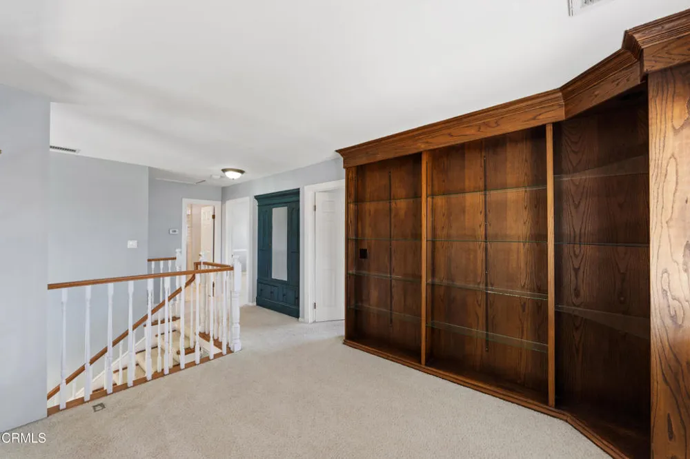 2292 Buffalo Avenue Ventura, CA 93003