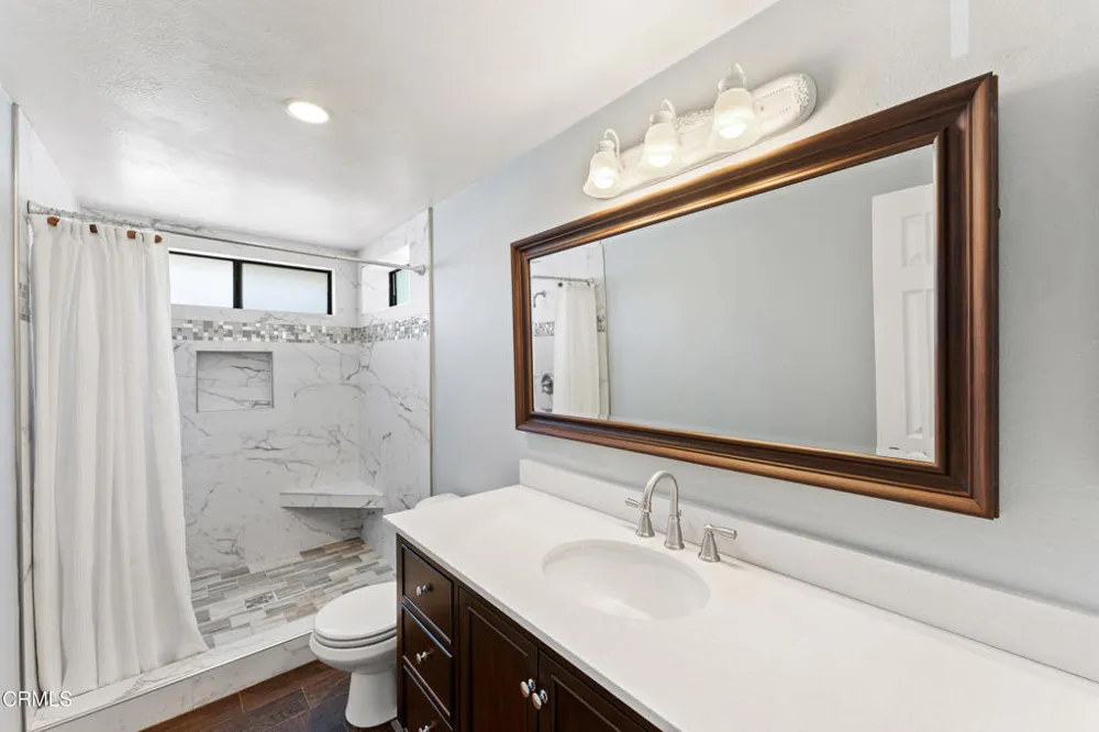 2292 Buffalo Avenue Ventura, CA 93003
