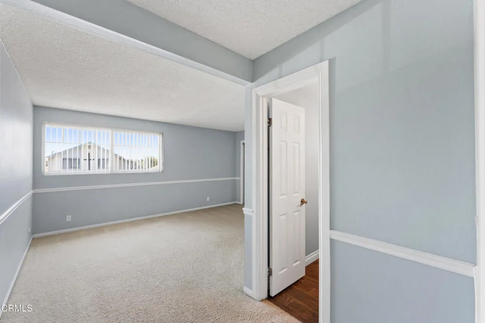 2292 Buffalo Avenue Ventura, CA 93003