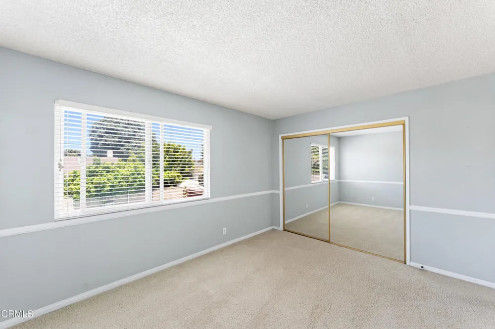 2292 Buffalo Avenue Ventura, CA 93003