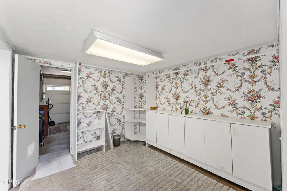 2292 Buffalo Avenue Ventura, CA 93003