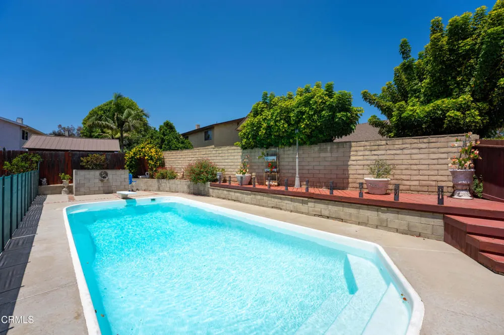 2292 Buffalo Avenue Ventura, CA 93003