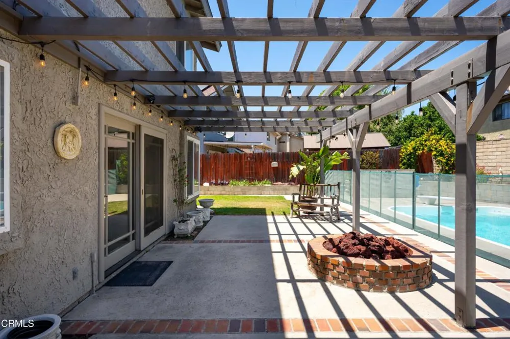 2292 Buffalo Avenue Ventura, CA 93003