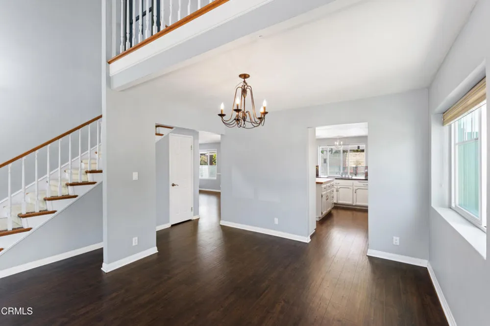 2292 Buffalo Avenue Ventura, CA 93003