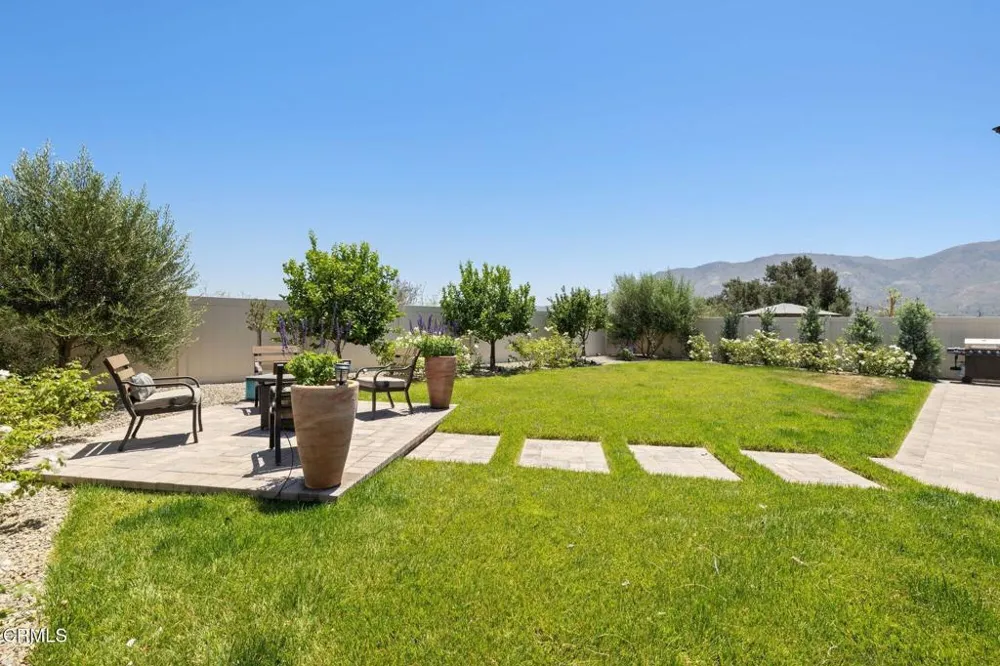 319 Grant Line Street Santa Paula, CA 93060