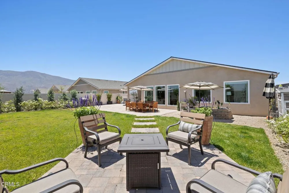 319 Grant Line Street Santa Paula, CA 93060