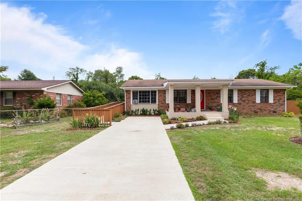 3643 Gloucester Drive Hope Mills, NC 28348