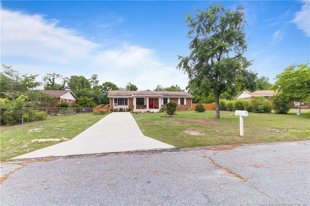 3643 Gloucester Drive Hope Mills, NC 28348