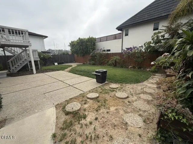 1094 Peninsula Ventura, CA 93001