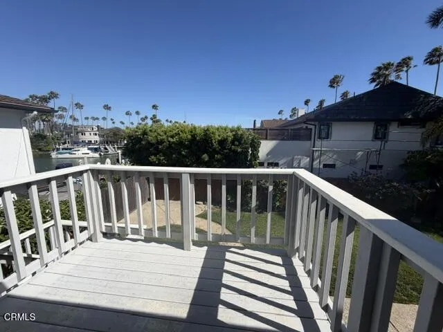 1094 Peninsula Ventura, CA 93001