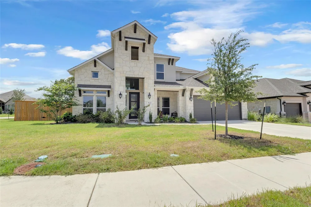 513 Jackson River Loop Kyle, TX 78640