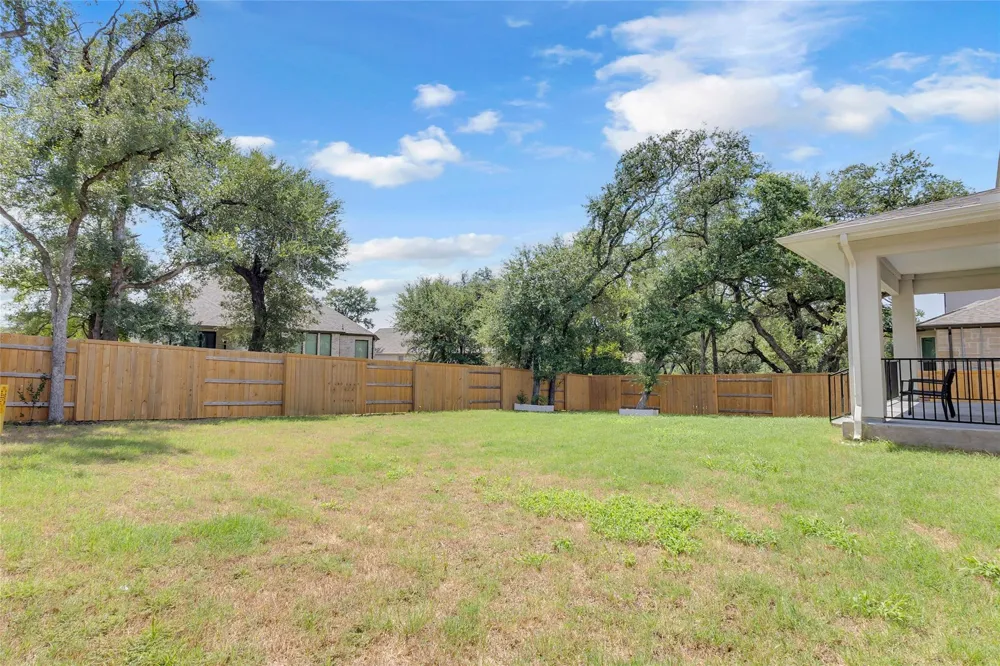 513 Jackson River Loop Kyle, TX 78640