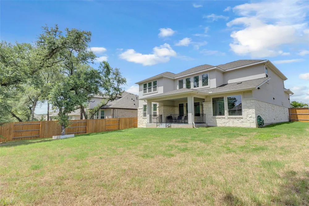 513 Jackson River Loop Kyle, TX 78640