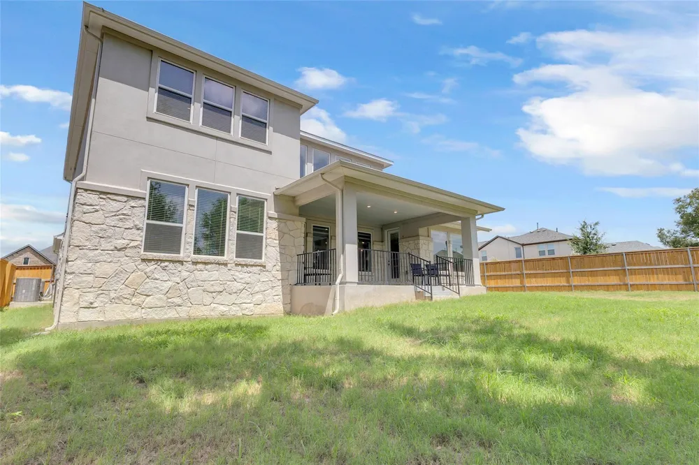 513 Jackson River Loop Kyle, TX 78640