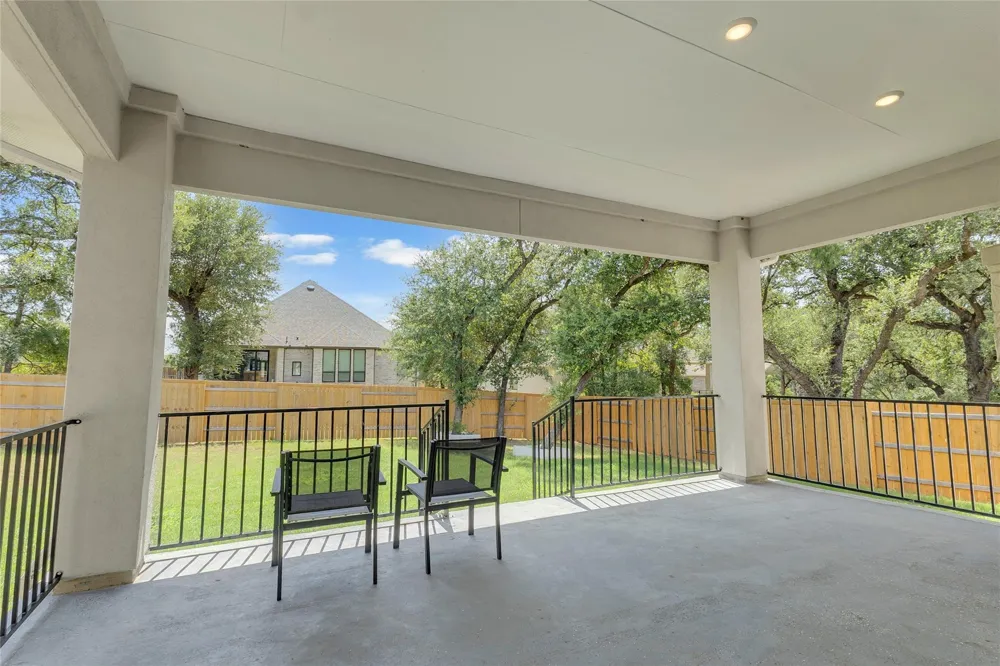 513 Jackson River Loop Kyle, TX 78640