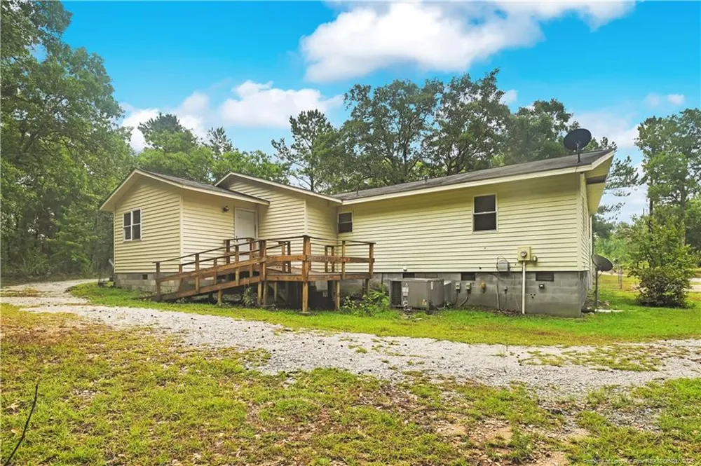 418 Anderson Road Linden, NC 28356