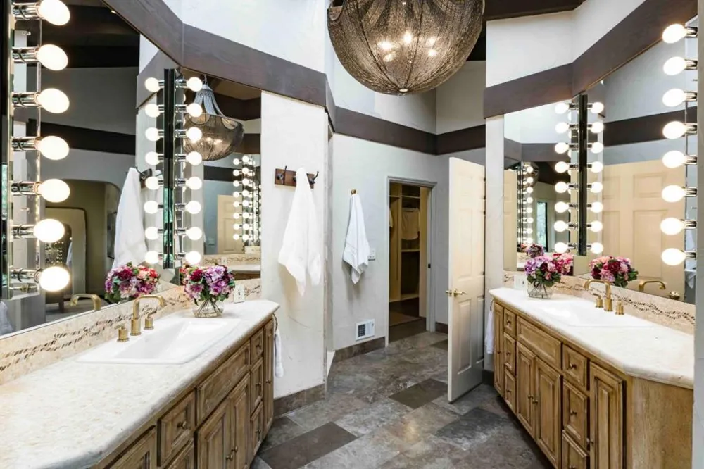 61 Oak Haven Way Woodside, CA 94062
