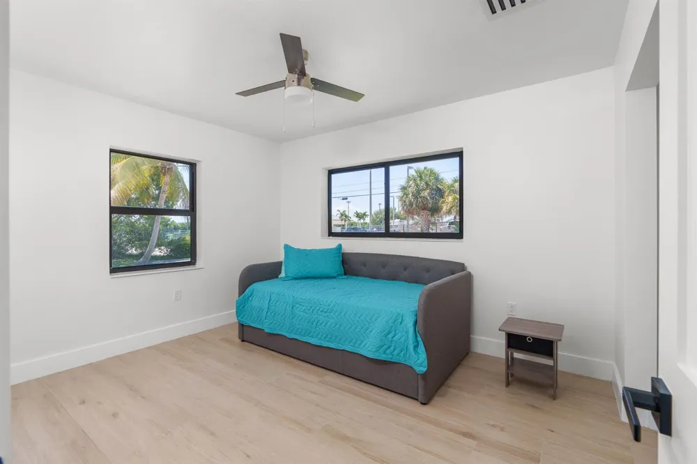 303 DE CARIE STREET #303 Delray Beach, FL 33444