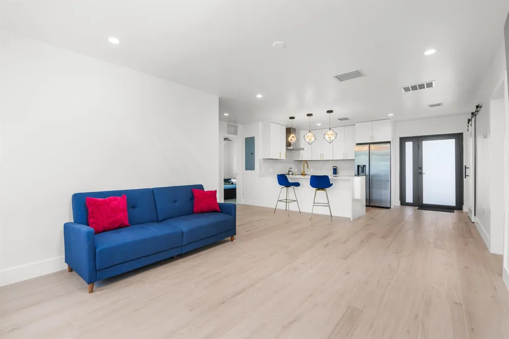 303 DE CARIE STREET #303 Delray Beach, FL 33444