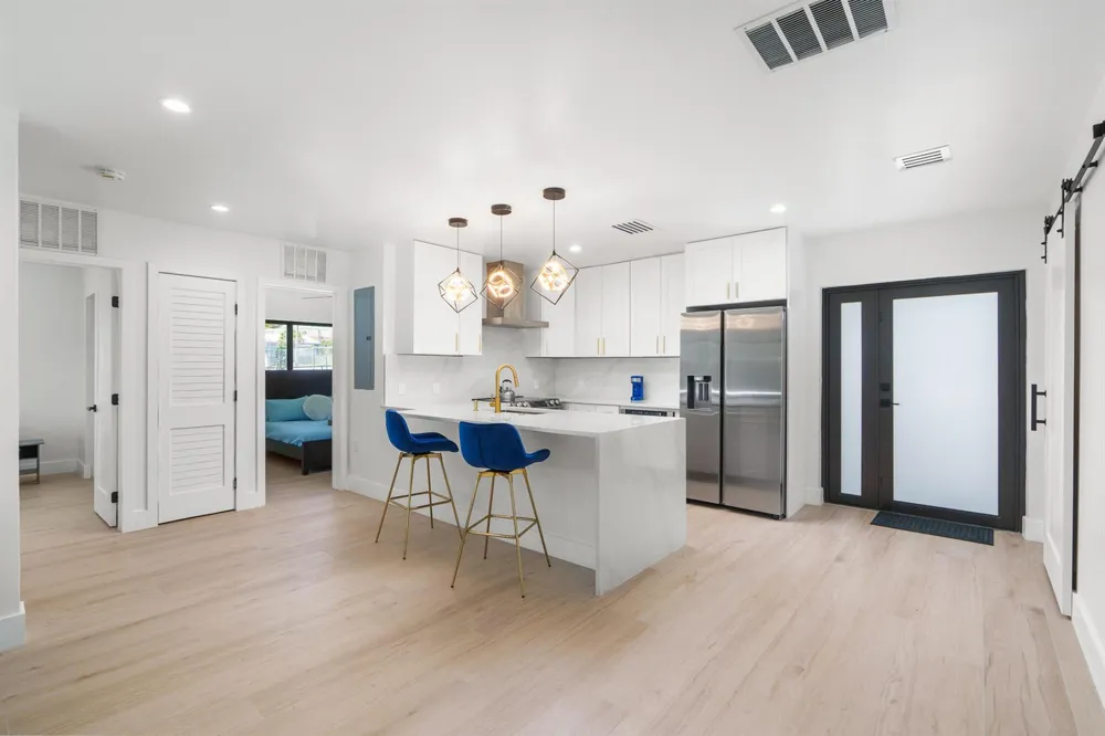 303 DE CARIE STREET #303 Delray Beach, FL 33444