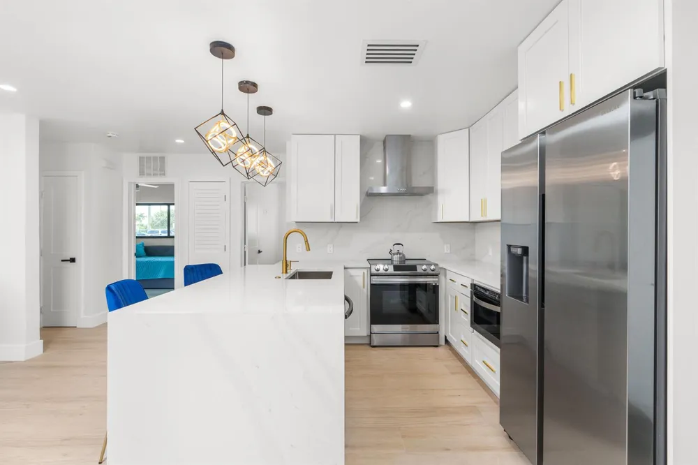 303 DE CARIE STREET #303 Delray Beach, FL 33444