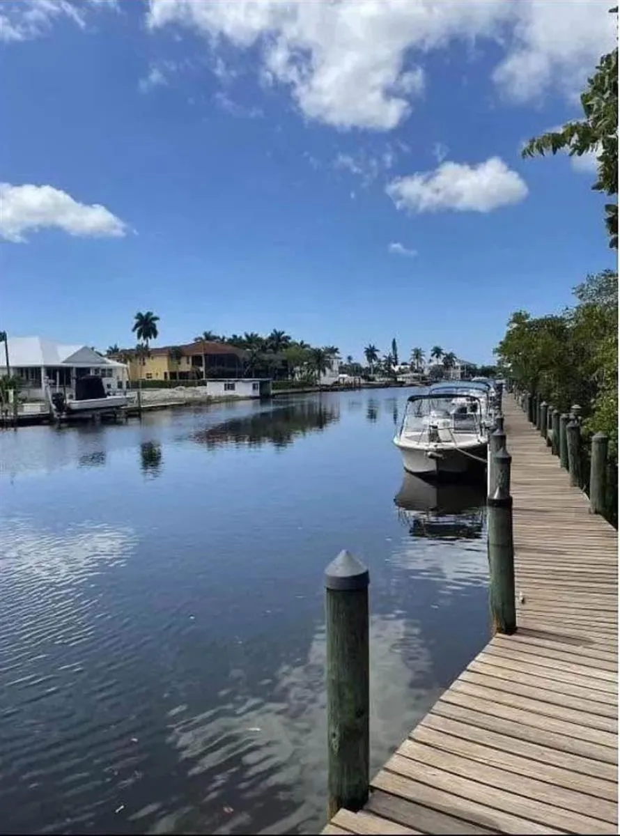 2286 ANCHORAGE LANE #A Naples, FL 34104