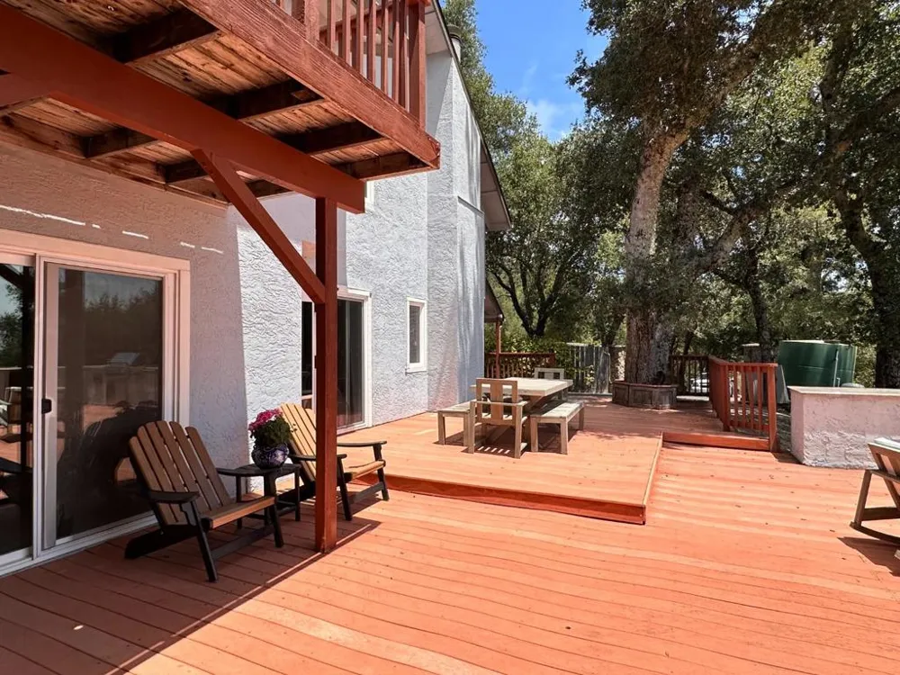 23758 Hutchinson Road Los Gatos, CA 95033