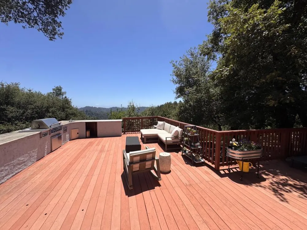 23758 Hutchinson Road Los Gatos, CA 95033