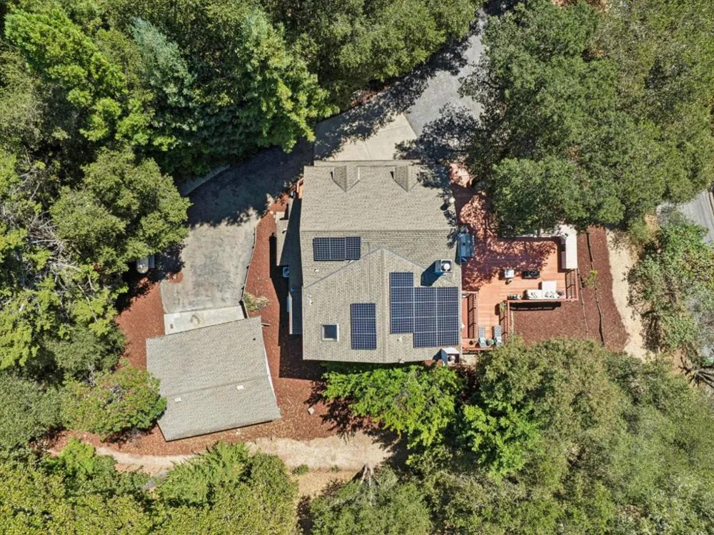 23758 Hutchinson Road Los Gatos, CA 95033