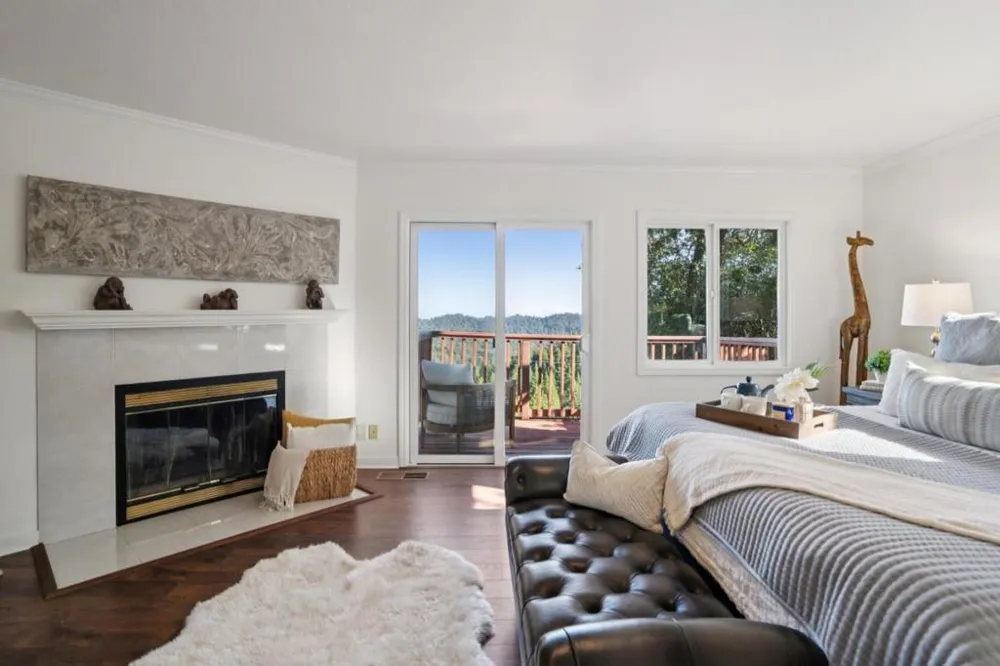 23758 Hutchinson Road Los Gatos, CA 95033