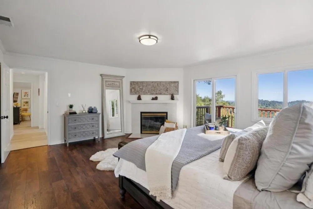 23758 Hutchinson Road Los Gatos, CA 95033