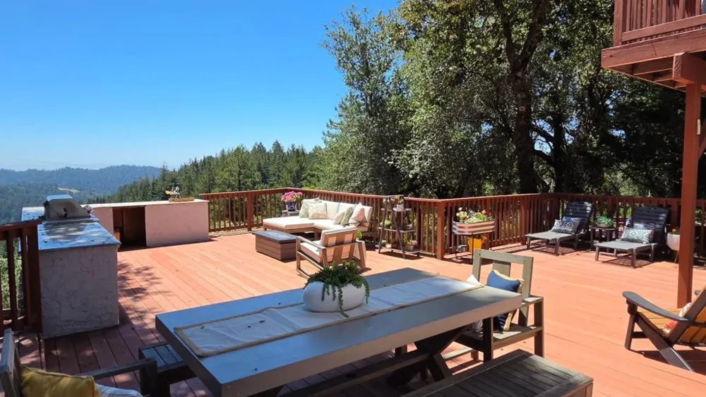23758 Hutchinson Road Los Gatos, CA 95033