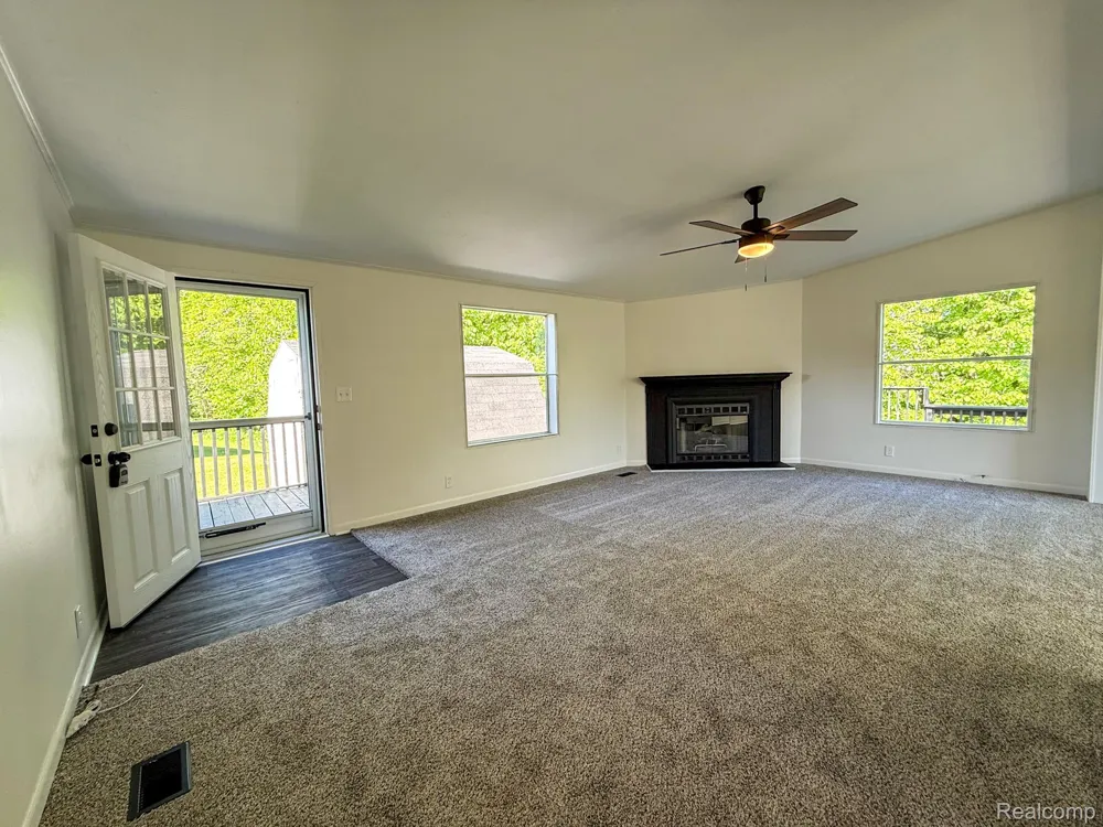 11600 Bay Drive Tyrone Township, MI 48430