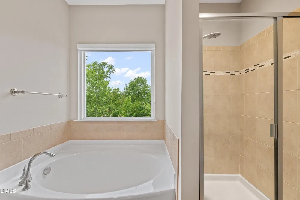 4962 Highcroft Drive Cary, NC 27519