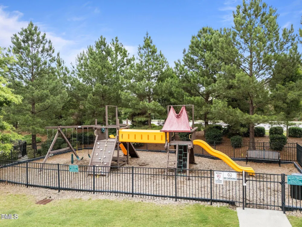 4962 Highcroft Drive Cary, NC 27519