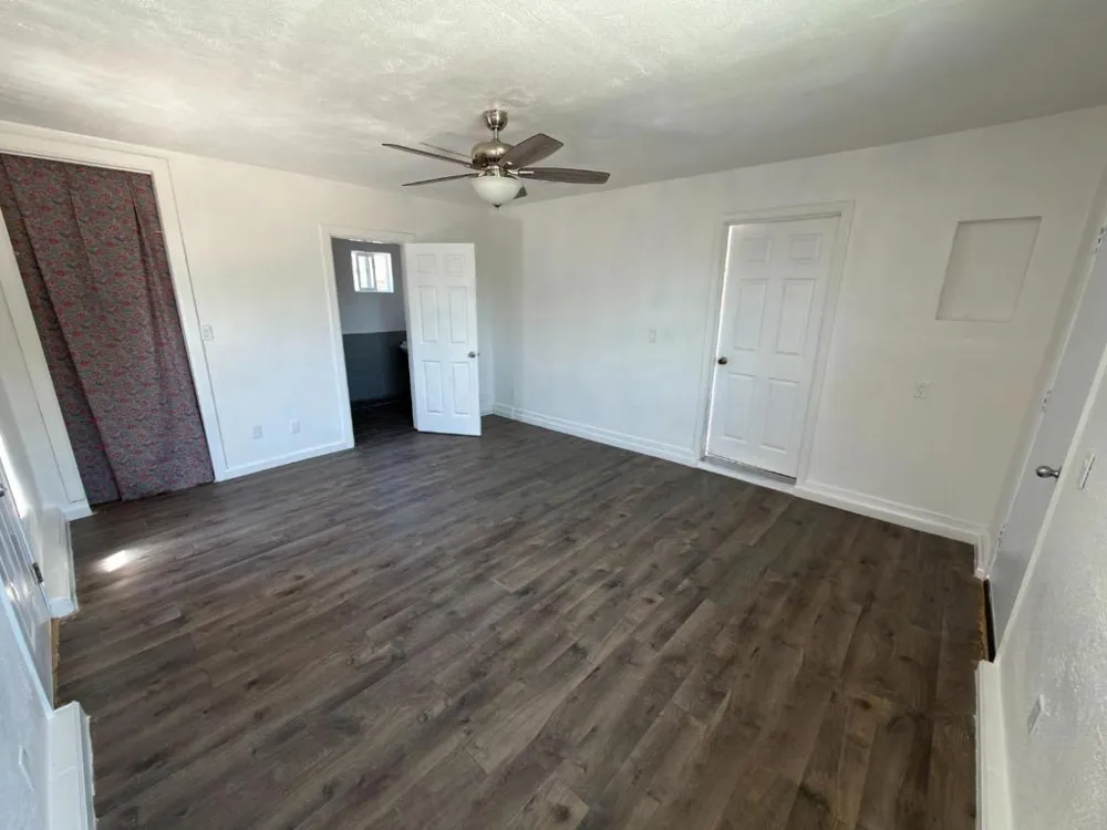 1040 Central Avenue Hollister, CA 95023