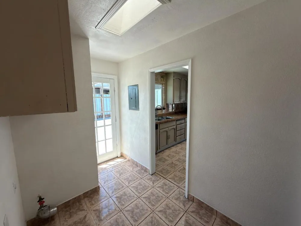 1040 Central Avenue Hollister, CA 95023