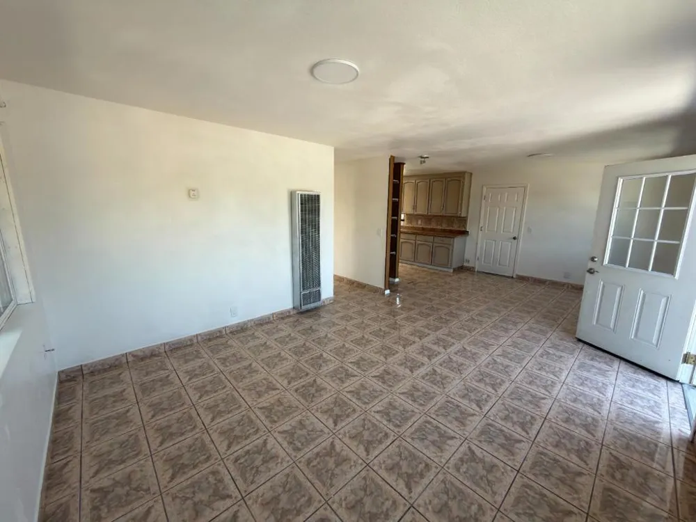 1040 Central Avenue Hollister, CA 95023