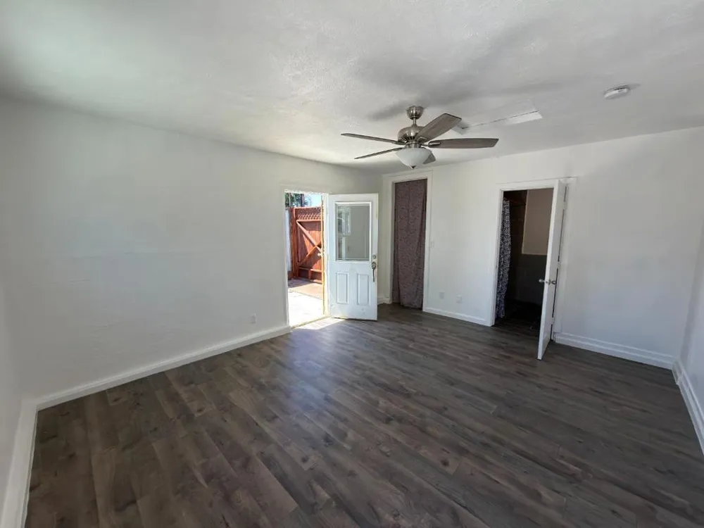1040 Central Avenue Hollister, CA 95023