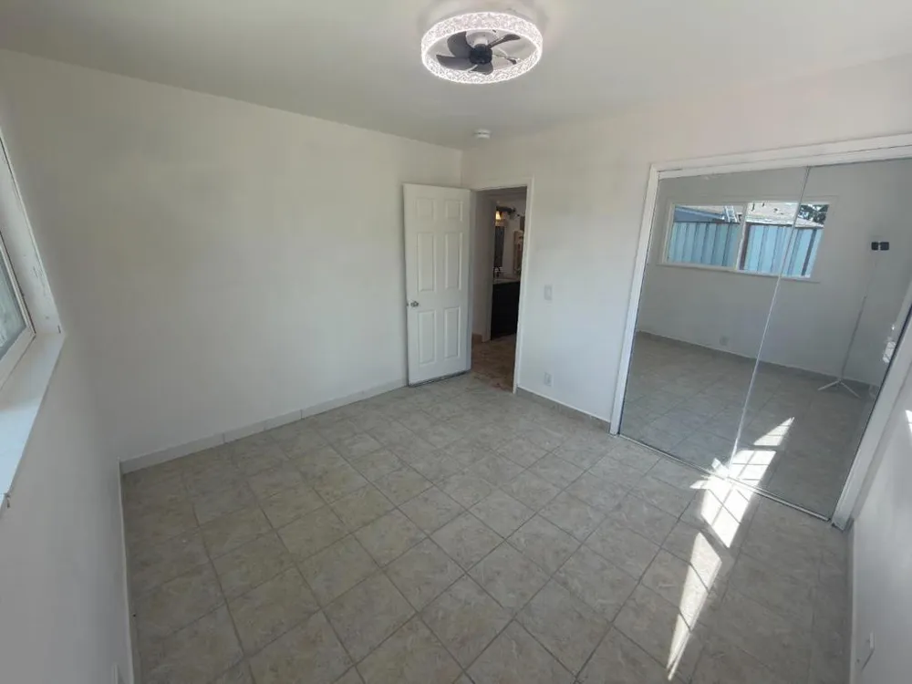 1040 Central Avenue Hollister, CA 95023