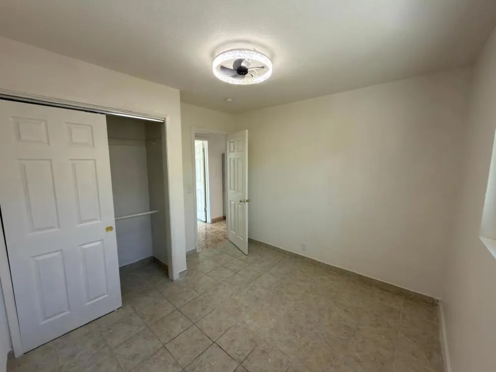 1040 Central Avenue Hollister, CA 95023
