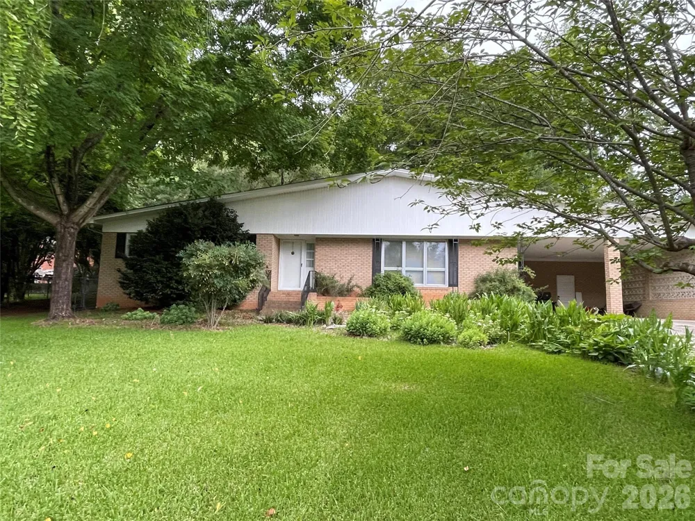 3209 Greenwood Park Circle Albemarle, NC 28001