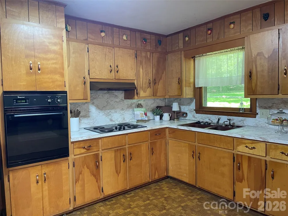 3209 Greenwood Park Circle Albemarle, NC 28001