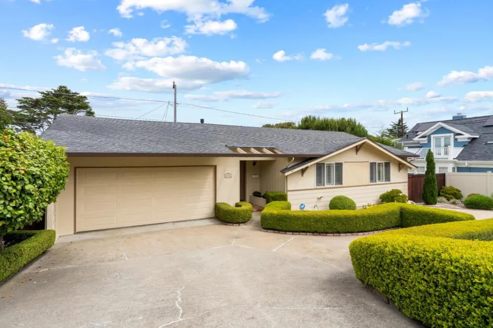 2160 David Avenue Monterey, CA 93940