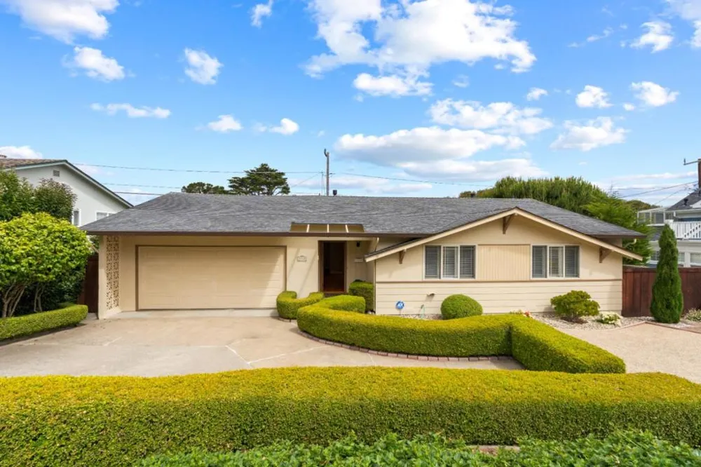 2160 David Avenue Monterey, CA 93940