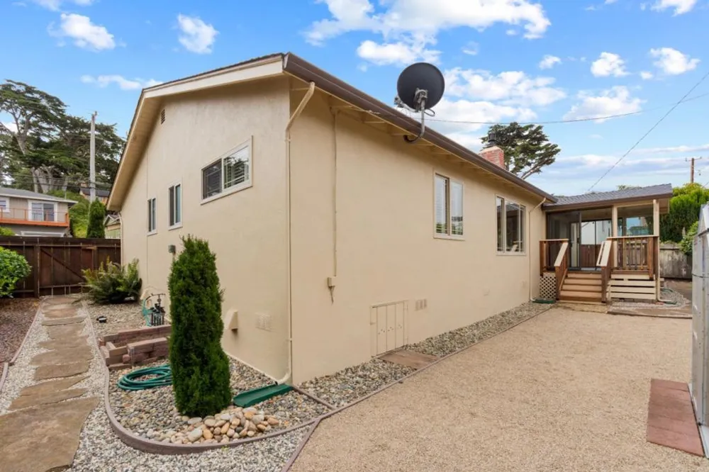 2160 David Avenue Monterey, CA 93940
