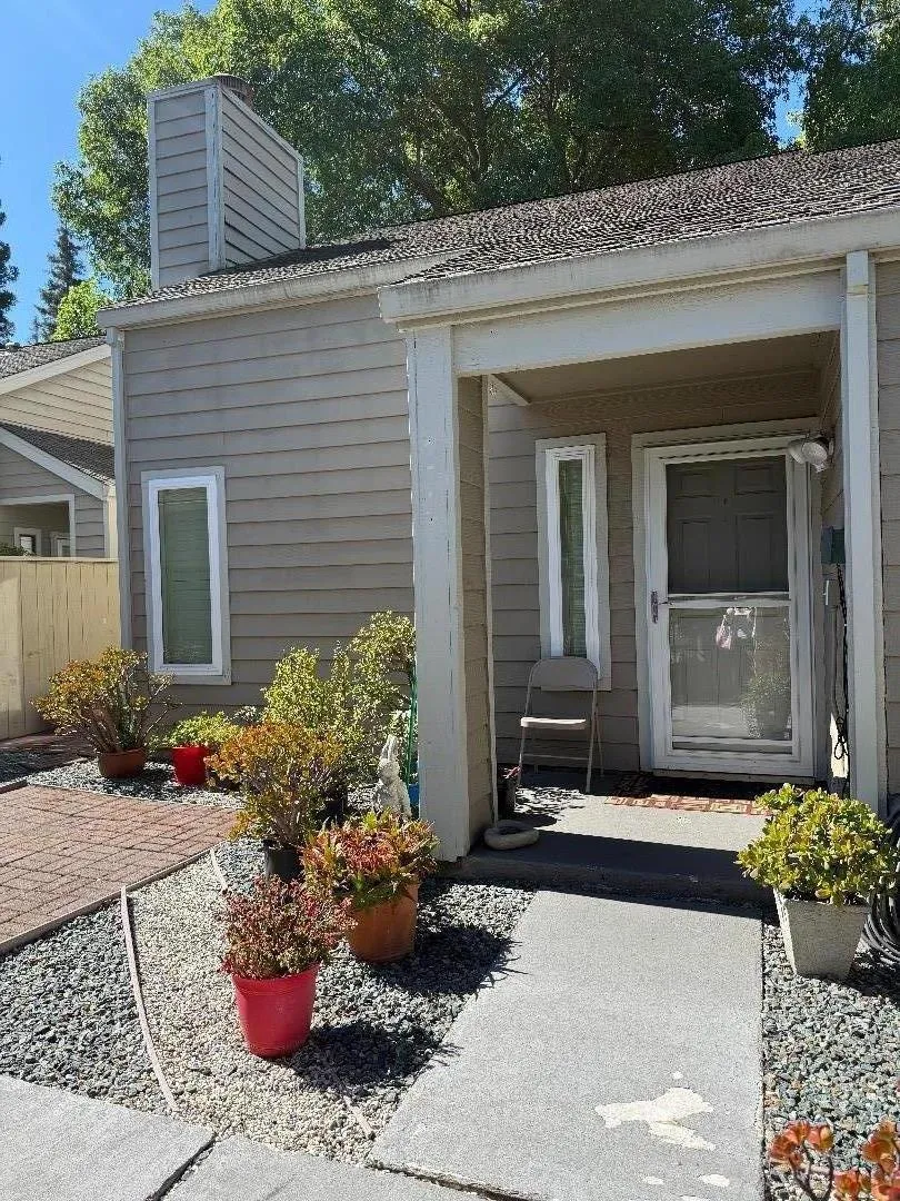 2007 Cedar Ridge Dr Stockton, CA 95207