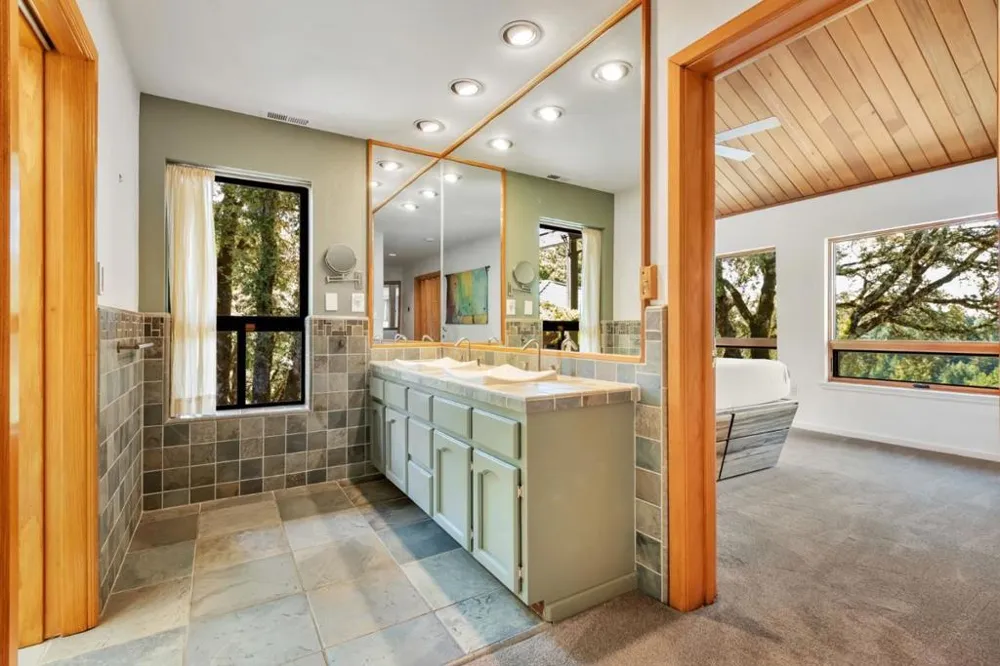 950 Oak Ridge Road Los Gatos, CA 95033