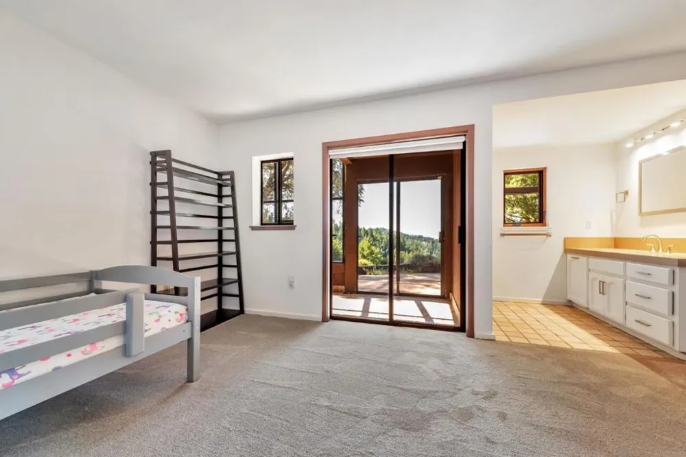 950 Oak Ridge Road Los Gatos, CA 95033