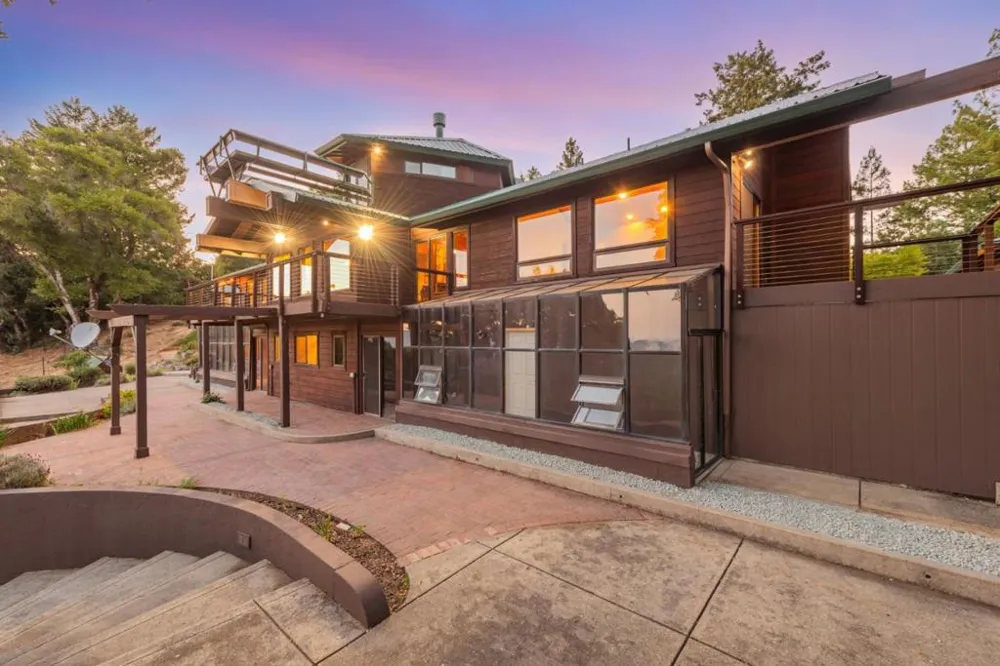 950 Oak Ridge Road Los Gatos, CA 95033